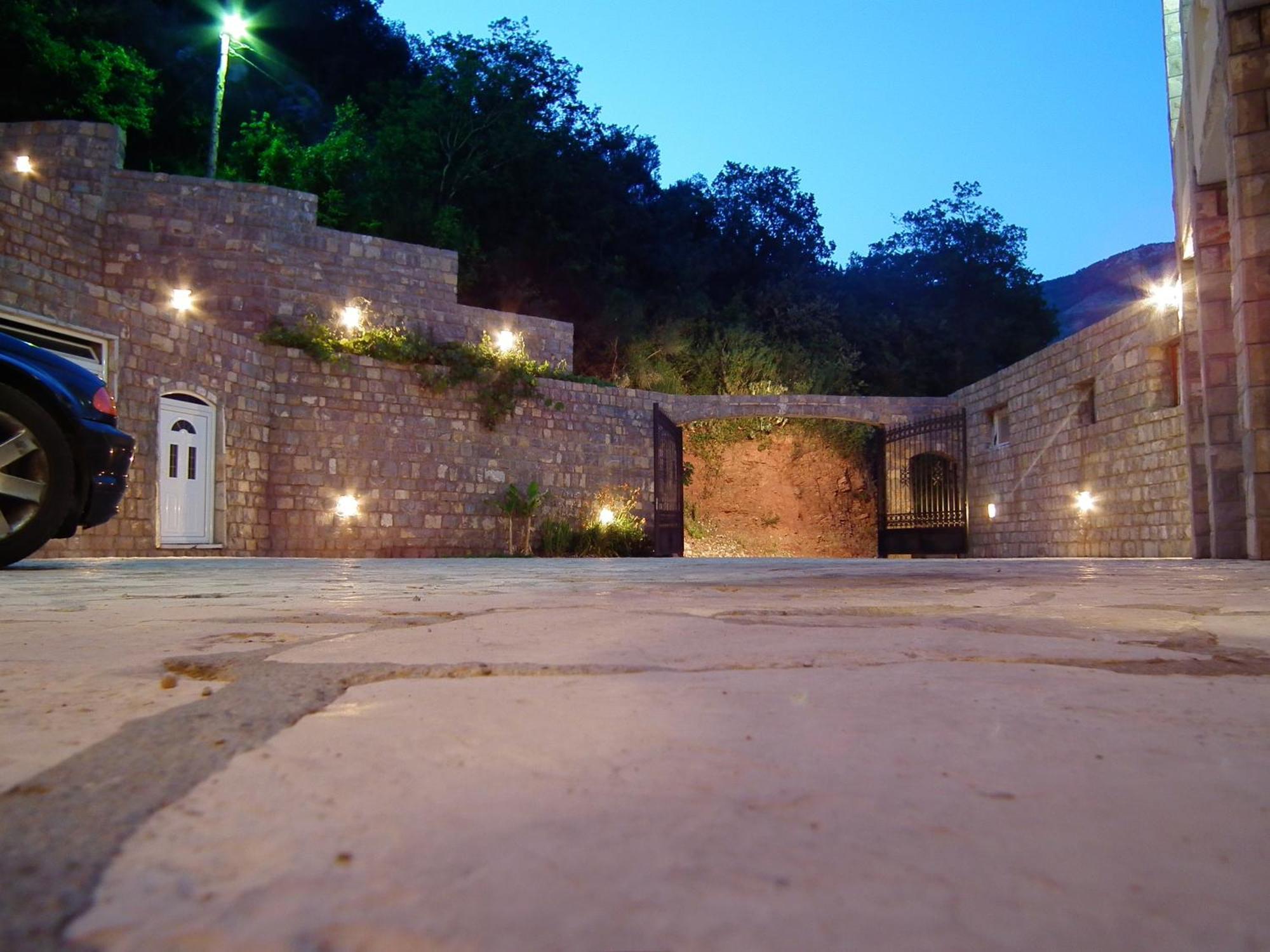 Castellamare * Петровац