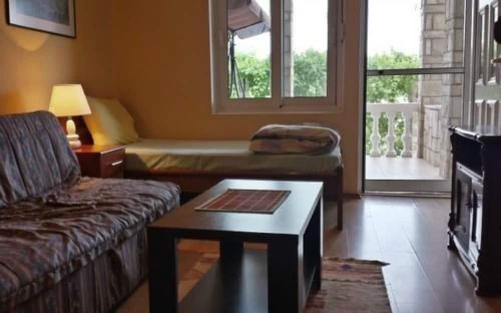 Castellamare Appartement Petrovac