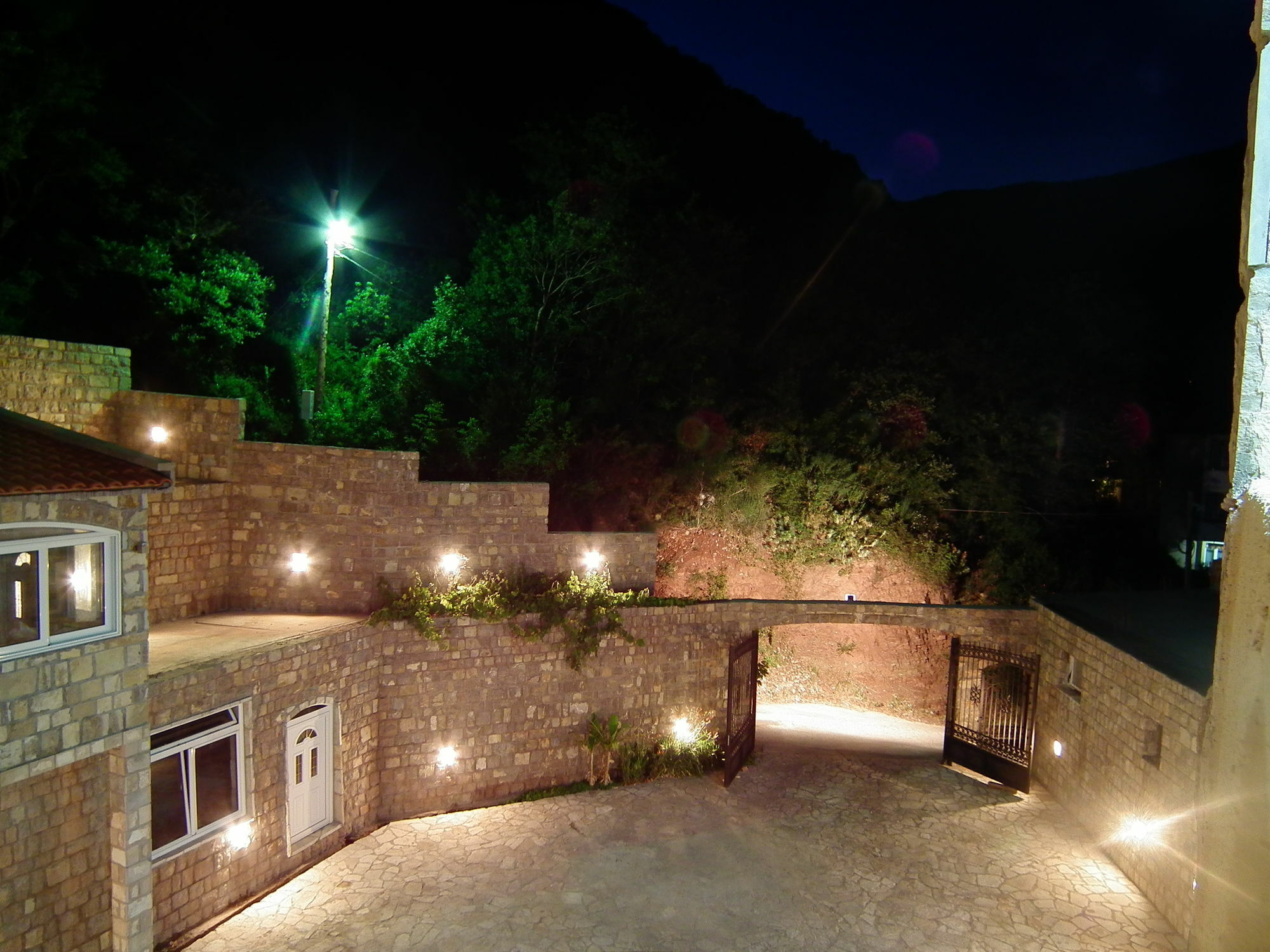 Castellamare * Petrovac